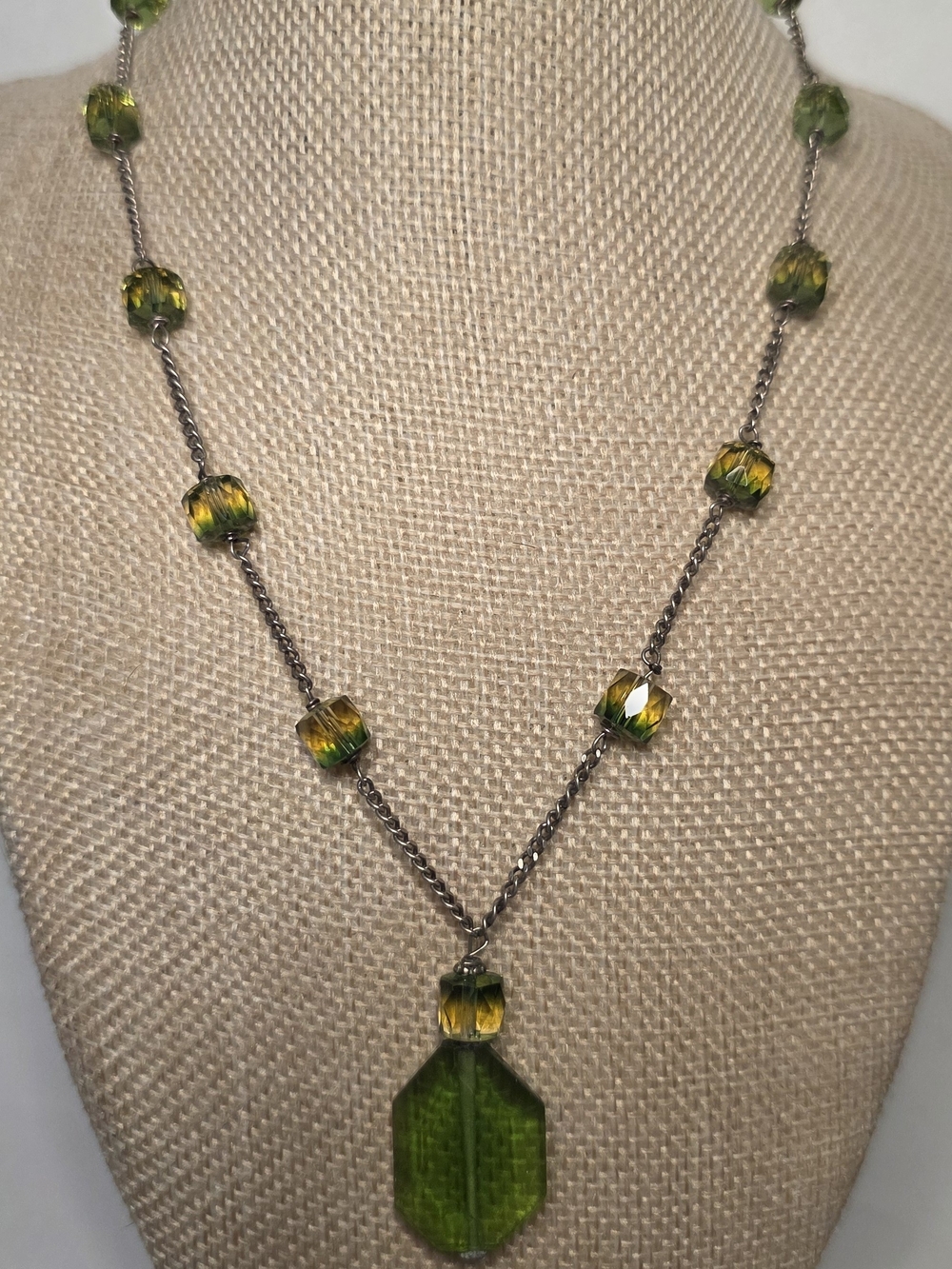 Green Faceted Glass Pendant Necklace with Beaded Chain